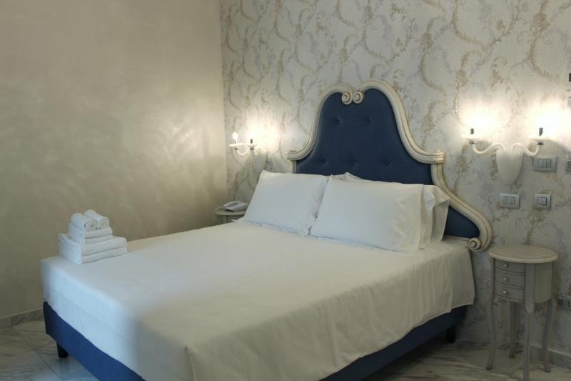 Hotel Colomba D'Oro Tropea Exteriör bild